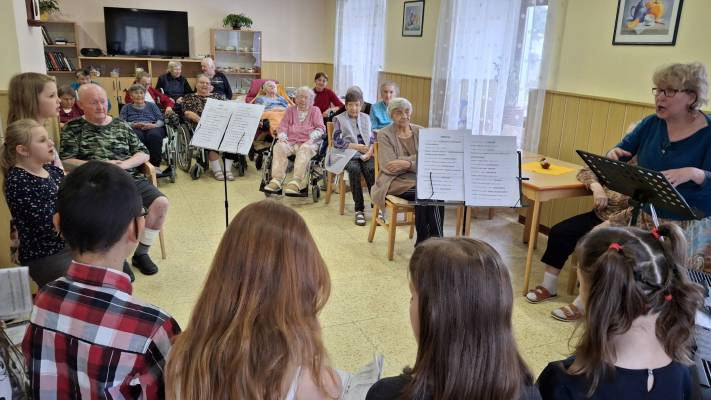 Velikonoční vystoupení dětí ze ZŠ Choustník