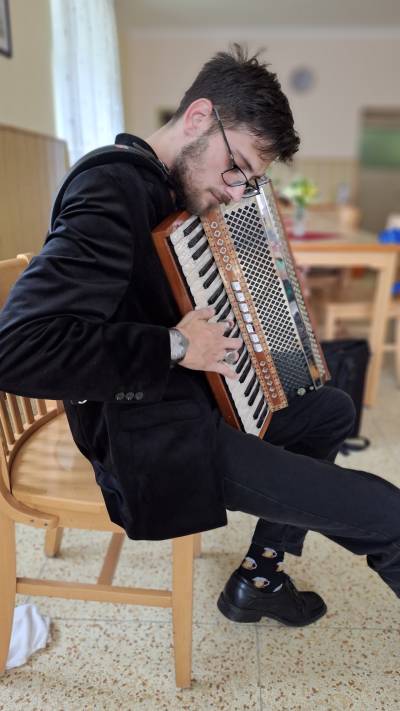 Návštěva harmonikáře pana Kopáčka