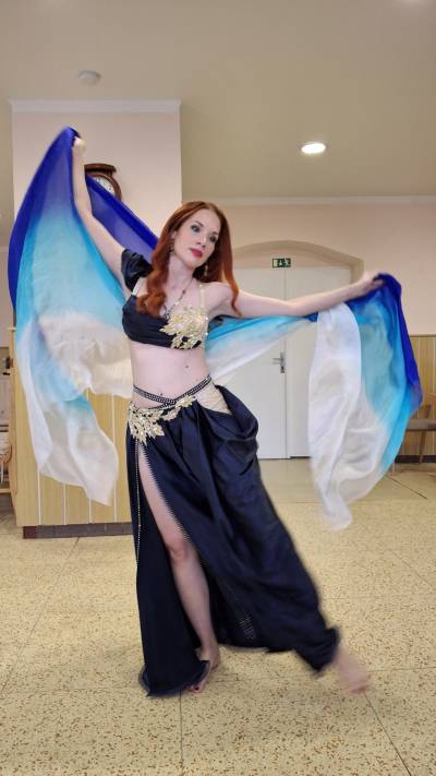 Orientální tanečnice Dei Gratia