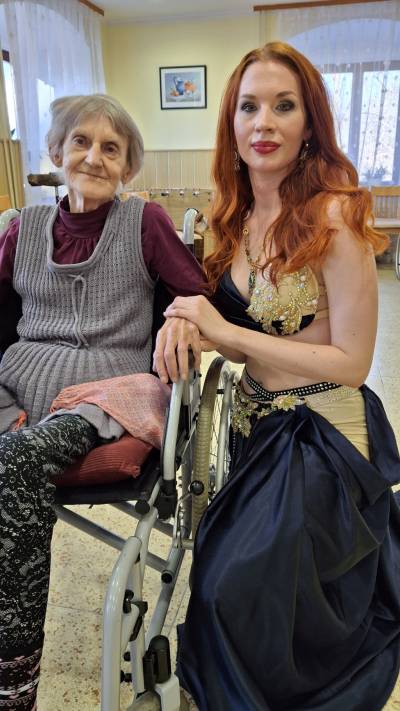 Orientální tanečnice Dei Gratia