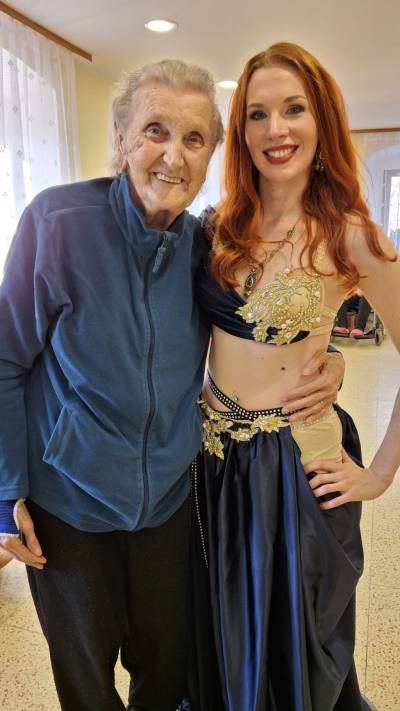 Orientální tanečnice Dei Gratia