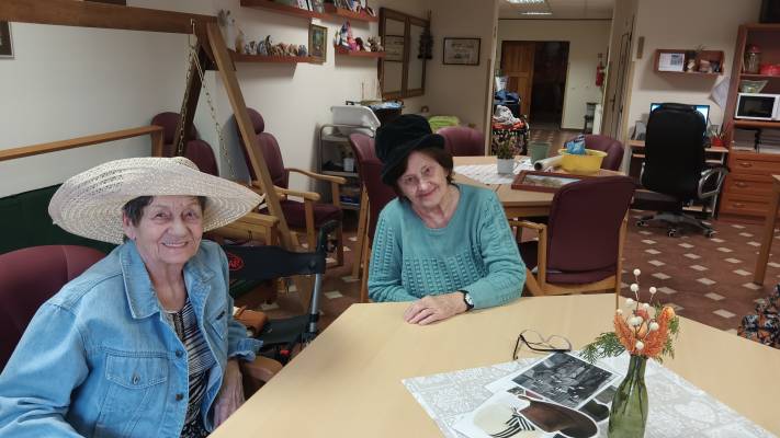 Smyslová aktivizace - Den pokrývek hlavy